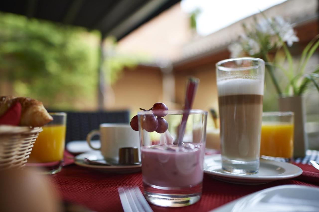 Hotel La Meridiana, & 4*